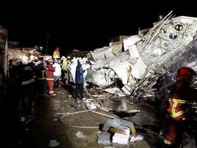 Ταϊβάν: 48 τα θύματα της αεροπορικής τραγωδίας Ταϊβάν: 48 τα θύματα της αεροπορικής τραγωδίας